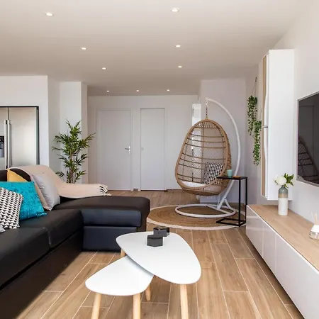 Vue Panoramique, Clim, Balcon Et Plages