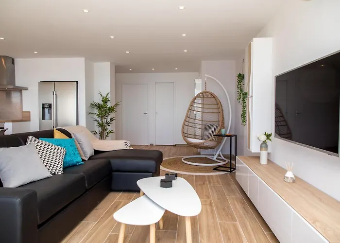 Vue Panoramique, Clim, Balcon Et Plages