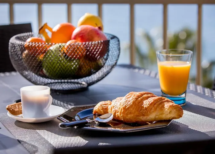 Vue Panoramique, Clim, Balcon Et Plages